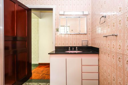 Casa à venda com 227m², 3 quartos e 2 vagas Casa à venda com 227m², 3 quartos e 2 vagasBanheiro