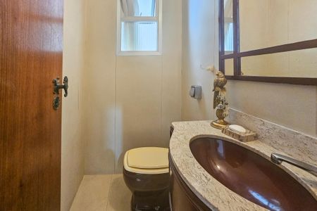 Apartamento para alugar com 185m², 3 quartos e 2 vagasLavabo