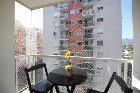 Sala - Varanda de apartamento à venda com 3 quartos, 70m² em Jacarepaguá, Rio de Janeiro