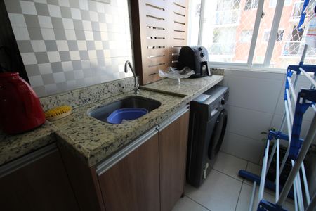 Apartamento à venda com 70m², 3 quartos e 1 vagaÁrea de Serviço