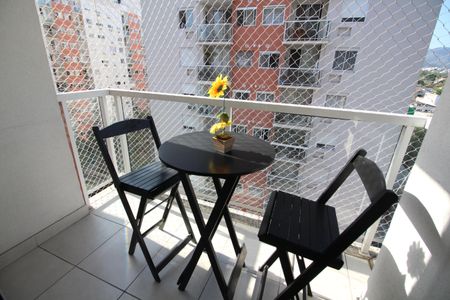 Sala - Varanda de apartamento à venda com 3 quartos, 70m² em Jacarepaguá, Rio de Janeiro