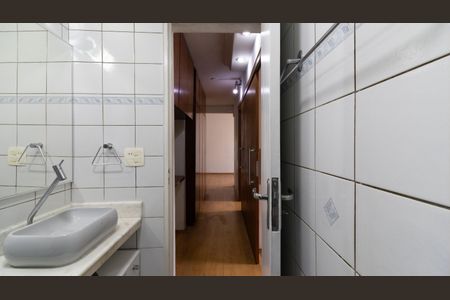 Apartamento à venda com 60m², 2 quartos e 1 vaga Apartamento à venda com 60m², 2 quartos e 1 vagaBanheiro