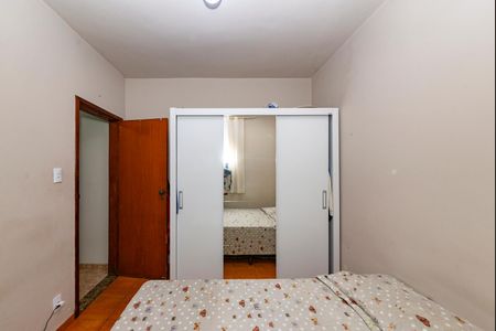 Casa à venda com 374m², 3 quartos e 1 vaga Casa à venda com 374m², 3 quartos e 1 vagaQuarto 2