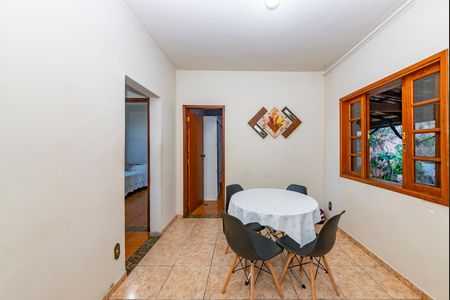 Casa à venda com 374m², 3 quartos e 1 vaga Casa à venda com 374m², 3 quartos e 1 vagaSala 1