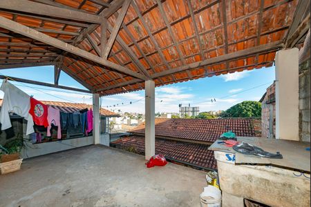 Casa à venda com 374m², 3 quartos e 1 vaga Casa à venda com 374m², 3 quartos e 1 vagaGaragem