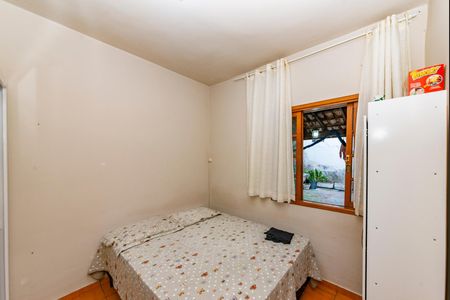 Casa à venda com 374m², 3 quartos e 1 vaga Casa à venda com 374m², 3 quartos e 1 vagaQuarto 2