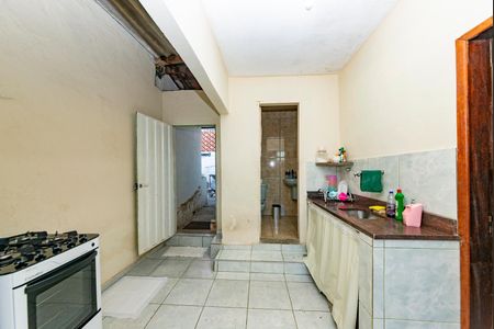 Casa à venda com 374m², 3 quartos e 1 vaga Casa à venda com 374m², 3 quartos e 1 vagaCasa 2 - Cozinha
