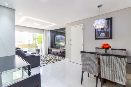 Apartamento à venda com 109m², 2 quartos e 2 vagasSala