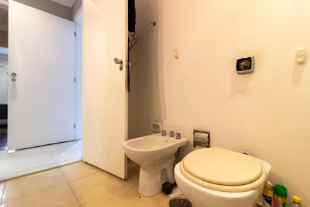 Apartamento à venda com 109m², 2 quartos e 2 vagasBanheiro