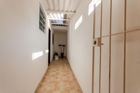 Casa à venda com 125m², 2 quartos e 2 vagasCorredor Externo