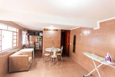 Casa à venda com 125m², 2 quartos e 2 vagasÁrea de Serviço