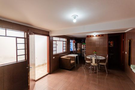 Casa à venda com 125m², 2 quartos e 2 vagasÁrea de Serviço