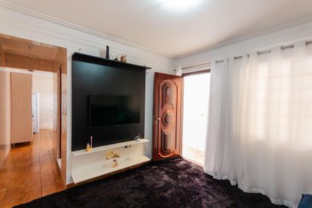 Casa à venda com 125m², 2 quartos e 2 vagasSala