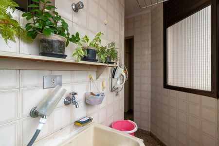 Apartamento à venda com 100m², 2 quartos e 2 vagas Apartamento à venda com 100m², 2 quartos e 2 vagasÁrea de Serviço