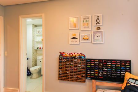 Apartamento à venda com 122m², 3 quartos e 2 vagasQuarto 2 - Suíte