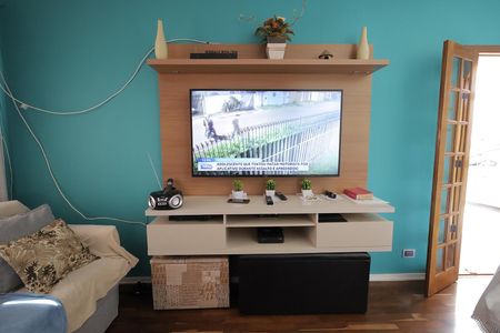 Casa à venda com 87m², 2 quartos e 2 vagasSala