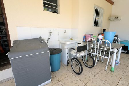 Casa à venda com 87m², 2 quartos e 2 vagasÁrea de Serviço