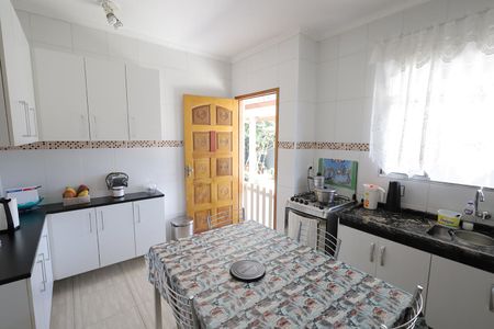 Casa à venda com 87m², 2 quartos e 2 vagasCozinha