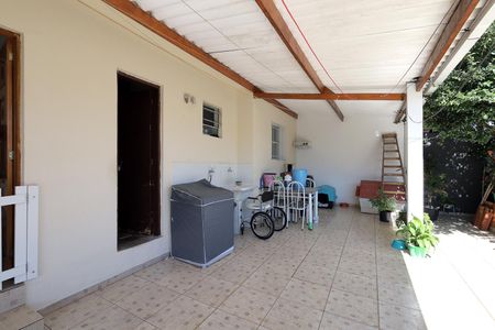 Casa à venda com 87m², 2 quartos e 2 vagasÁrea de Serviço