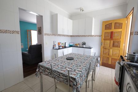 Casa à venda com 87m², 2 quartos e 2 vagasCozinha