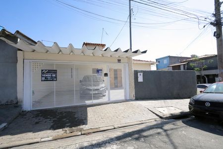 Casa à venda com 87m², 2 quartos e 2 vagasFachada