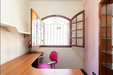 Casa à venda com 230m², 4 quartos e 3 vagasQuarto 