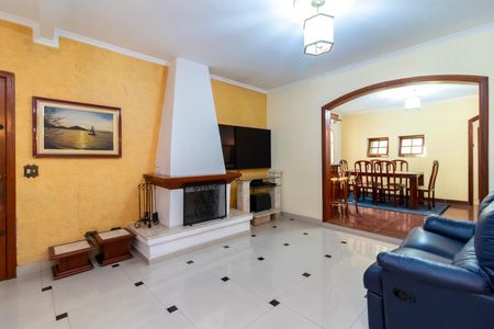 Casa à venda com 230m², 4 quartos e 3 vagasSala 