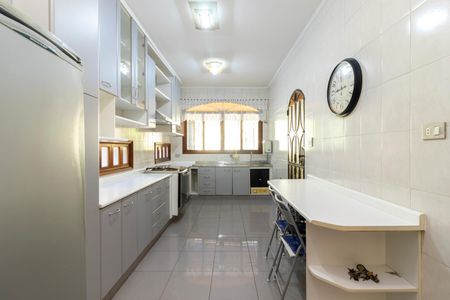 Casa à venda com 230m², 4 quartos e 3 vagasCozinha