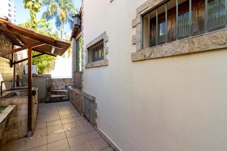 Casa à venda com 230m², 4 quartos e 3 vagasChurrasqueira