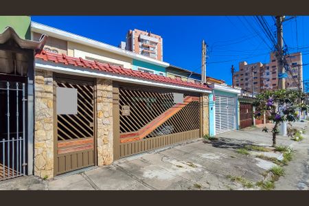 Casa à venda com 230m², 4 quartos e 3 vagasFachada