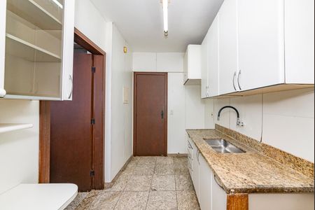 Apartamento à venda com 220m², 3 quartos e 2 vagas Apartamento à venda com 220m², 3 quartos e 2 vagasCozinha