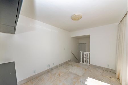 Apartamento à venda com 220m², 3 quartos e 2 vagas Apartamento à venda com 220m², 3 quartos e 2 vagasSala 2