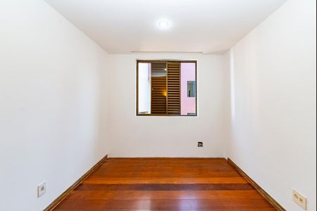 Apartamento à venda com 220m², 3 quartos e 2 vagas Apartamento à venda com 220m², 3 quartos e 2 vagasQuarto 3