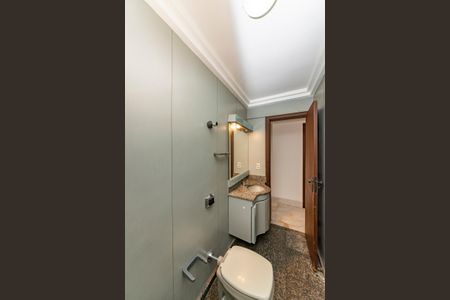 Apartamento à venda com 220m², 3 quartos e 2 vagas Apartamento à venda com 220m², 3 quartos e 2 vagasBanheiro Social