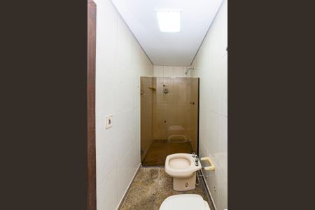 Apartamento à venda com 220m², 3 quartos e 2 vagas Apartamento à venda com 220m², 3 quartos e 2 vagasBanheiro da Suíte