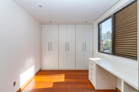 Apartamento à venda com 220m², 3 quartos e 2 vagas Apartamento à venda com 220m², 3 quartos e 2 vagasQuarto 2