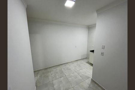 Casa de condomínio para alugar com 29m², 1 quarto e sem vagaSala