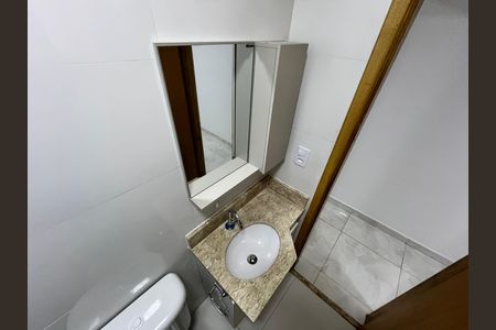 Casa de condomínio para alugar com 29m², 1 quarto e sem vagaBanheiro