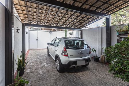 Casa à venda com 112m², 3 quartos e 3 vagasGaragem