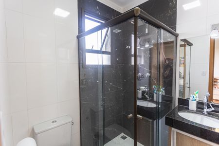 Casa à venda com 112m², 3 quartos e 3 vagasBanheiro da Suíte 