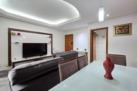 Apartamento à venda com 90m², 3 quartos e 1 vaga Apartamento à venda com 90m², 3 quartos e 1 vagaSala