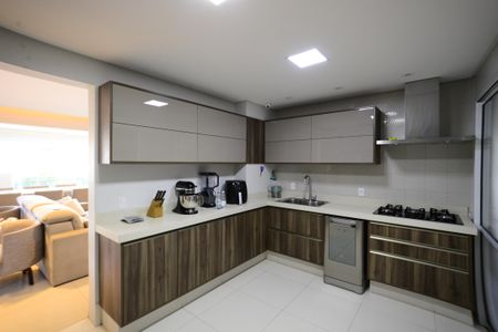 Apartamento à venda com 140m², 3 quartos e 2 vagasCozinha