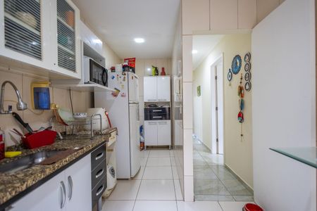 Apartamento à venda com 160m², 4 quartos e sem vaga Apartamento à venda com 160m², 4 quartos e sem vagaCozinha 2