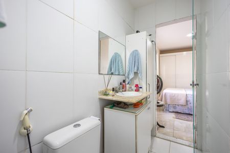 Apartamento à venda com 160m², 4 quartos e sem vaga Apartamento à venda com 160m², 4 quartos e sem vagaBanheiro Suite