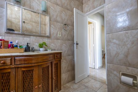 Apartamento à venda com 160m², 4 quartos e sem vaga Apartamento à venda com 160m², 4 quartos e sem vagaBanheiro Social