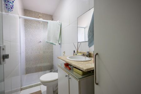 Apartamento à venda com 160m², 4 quartos e sem vaga Apartamento à venda com 160m², 4 quartos e sem vagaBanheiro Suite