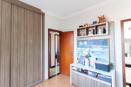 Apartamento à venda com 179m², 3 quartos e 2 vagas Apartamento à venda com 179m², 3 quartos e 2 vagasSuíte