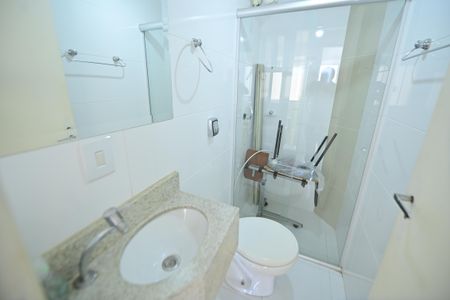 Apartamento para alugar com 110m², 3 quartos e 2 vagas Apartamento para alugar com 110m², 3 quartos e 2 vagasBanheiro Social 2