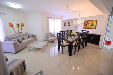 Apartamento para alugar com 110m², 3 quartos e 2 vagas Apartamento para alugar com 110m², 3 quartos e 2 vagasSala