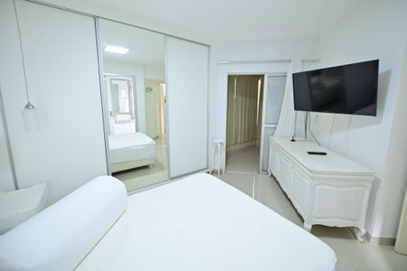 Apartamento para alugar com 110m², 3 quartos e 2 vagas Apartamento para alugar com 110m², 3 quartos e 2 vagasSuíte